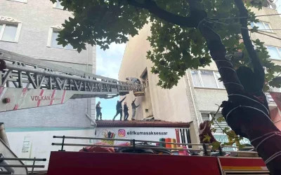 Polisten kaçarken baca boşluğuna sıkıştı!