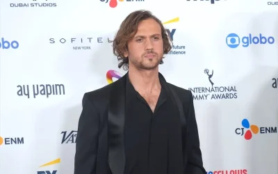 Türk yapımı ‘Deha’, Uluslararası Emmy’de En İyi Pembe Dizi Ödülü aldı.