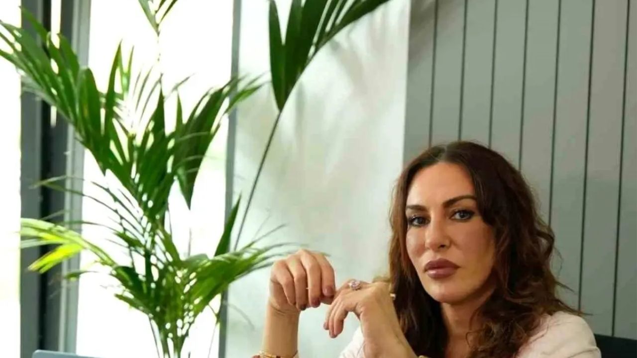 Avrupa'da Türk Kadınları Sahaya Çıkıyor