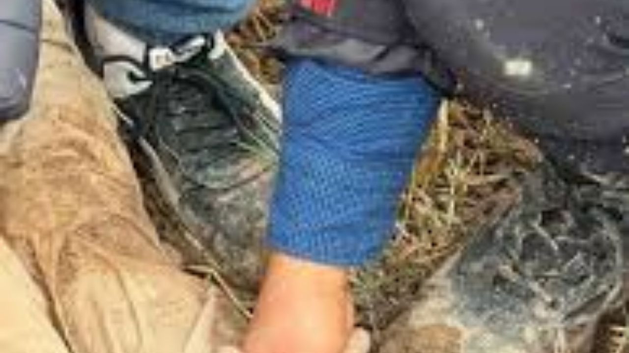 Dayısı tarafından dövülüp terk edilen çocuk kayaların altında bulundu.