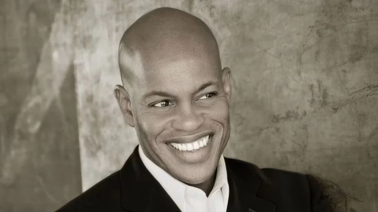 Grammy Adayı Şarkıcı Jubilant Sykes, Evinde Bıçaklanarak Hayatını Kaybetti, Oğlu Gözaltına Alındı