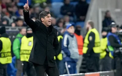 Fonseca, hakeme hakaret etti ve 9 ay sonra takımın başına geçti.