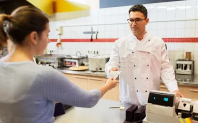 TURYİD: Kredi Kartıyla Bahşiş Sistemi ve Servis Ücreti Sorunu